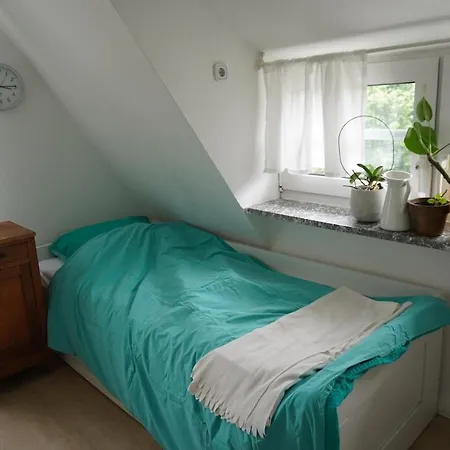 Gemuetliches Und Ruhiges Haus Mit Garten In Solingen, Privat, Bis 3 Gaeste
