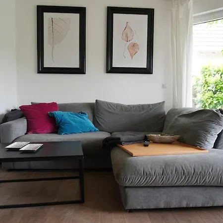 Сasa de vacaciones Gemütliches Und Ruhiges Haus Mit Garten In Solingen, Privat, Bis 3 Gäste *